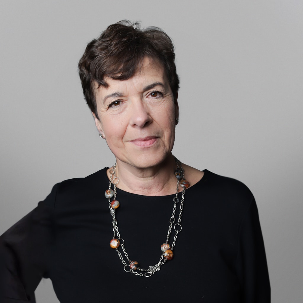 Headshot of Kate Houlihan