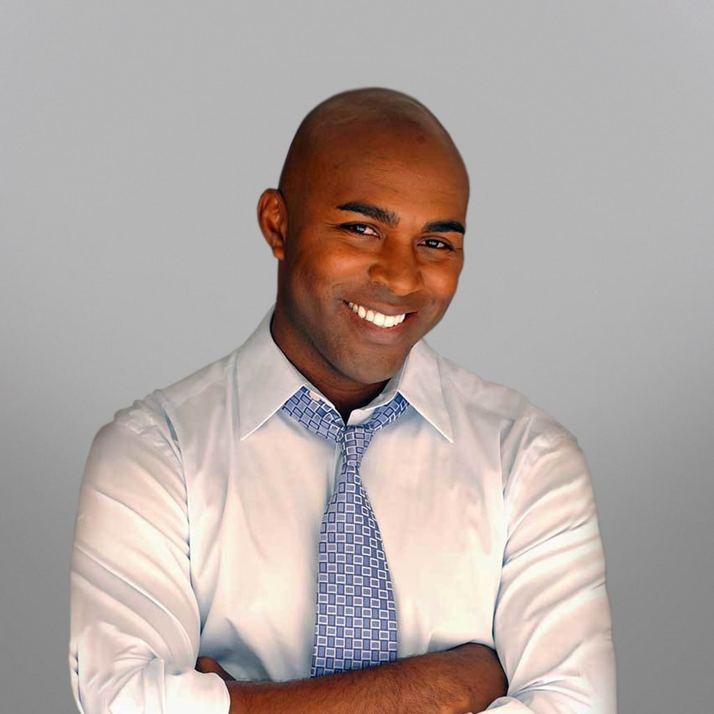 Headshot of Ken Shelton